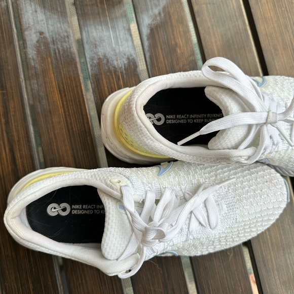 Nike React Infinity Run Flyknit 3 Running Shoes - Picture 3 of 6